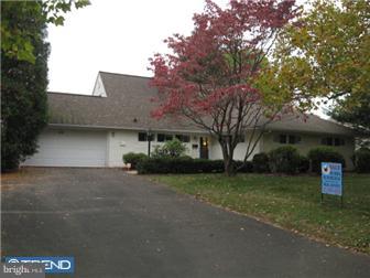 44 Roving Road Levittown, PA 19056 - Photo 1 of 12 Exterior Front