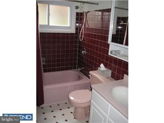 44 Roving Road Levittown, PA 19056 - Photo 11 of 12 Bathroom