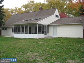 44 Roving Road Levittown, PA 19056 - Photo 12 of 12 Exterior Back