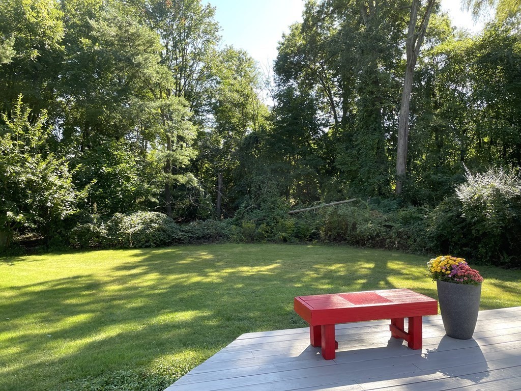 82 Tracy Circle Amherst, MA 01002 - Photo 19 of 31 Gallery Image 19