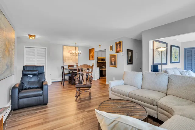 $92,400 | 806 West Michigan Avenue, Unit 307E, Jackson, MI 49202