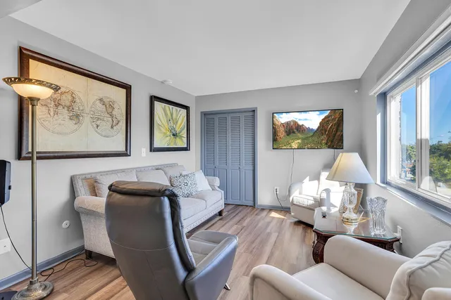 $92,400 | 806 West Michigan Avenue, Unit 307E, Jackson, MI 49202