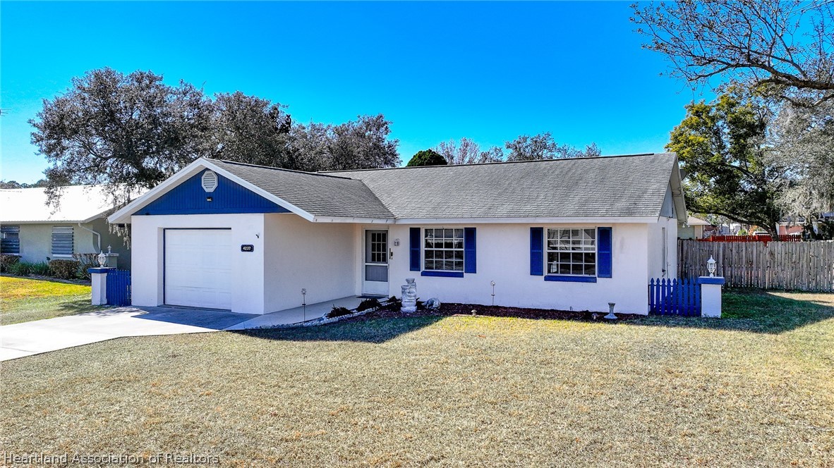 4237 Loquat Road Sebring, FL 33875 - Photo 2 of 34