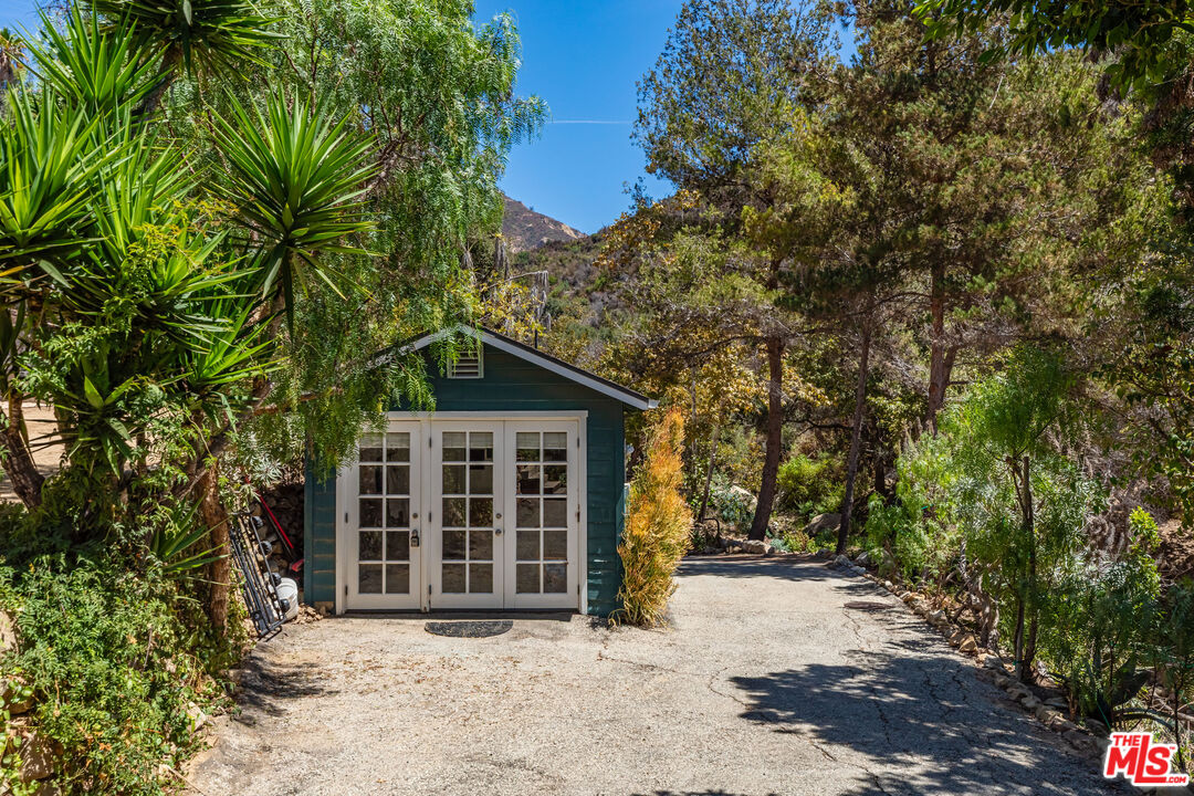 2961 Gorge Road Malibu, CA 90265 - Photo 24 of 58 Gallery Image 24