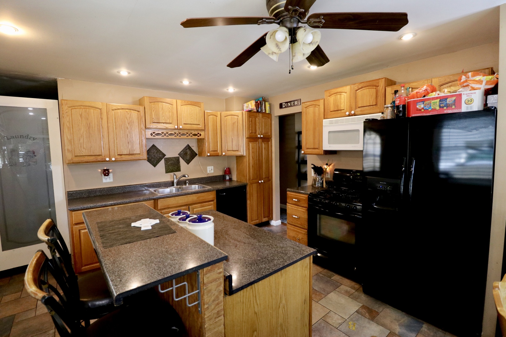 62 Sheffield Road Montgomery, IL 60538 - Photo 4 of 24
