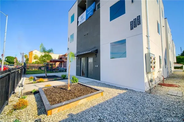 a view of outdoor space