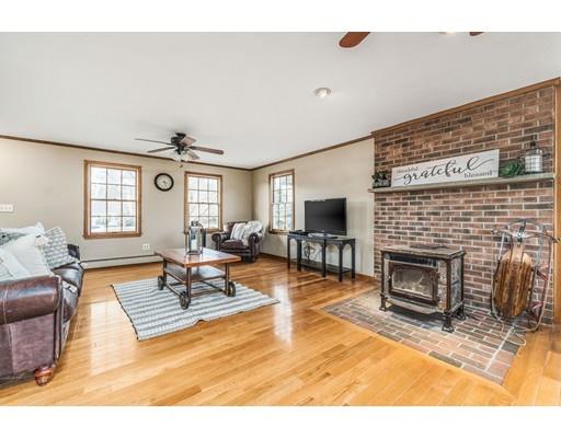 30 Joshua Road Wrentham, MA 02093 - Photo 6 of 18 Gallery Image 6