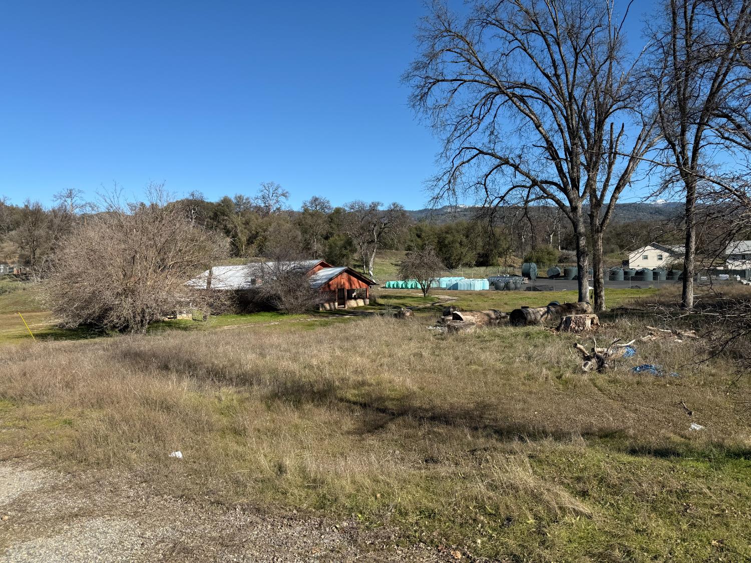 40163 Highway 49 Oakhurst, CA 93644 - Photo 6 of 6 a view of outdoor space with city view