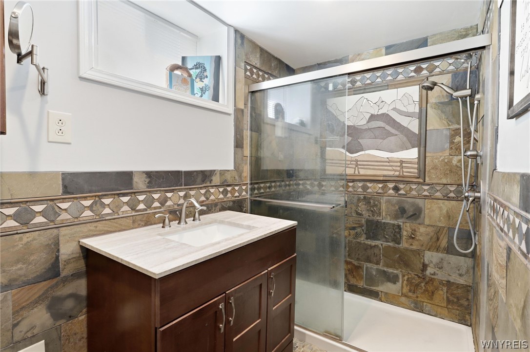 856 Ridge Road Lackawanna, NY 14218 - Photo 34 of 48