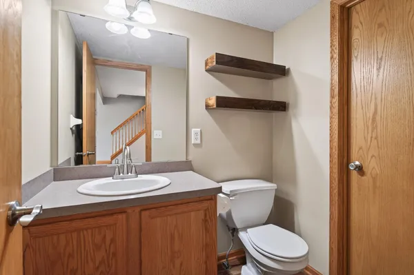 $227,400 | 874 Gannon Drive, Shakopee, MN 55379