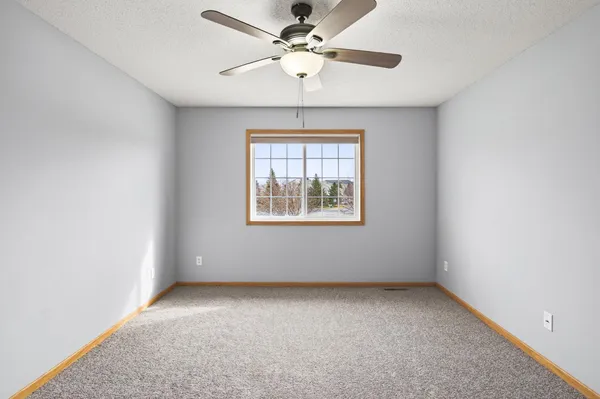 $227,400 | 874 Gannon Drive, Shakopee, MN 55379