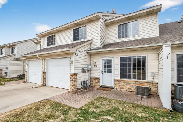 $227,400 | 874 Gannon Drive, Shakopee, MN 55379