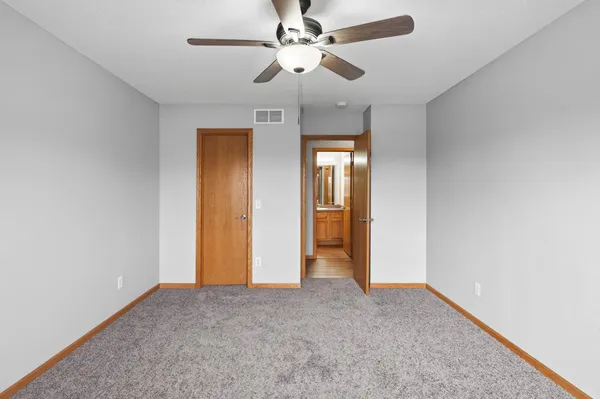 $227,400 | 874 Gannon Drive, Shakopee, MN 55379