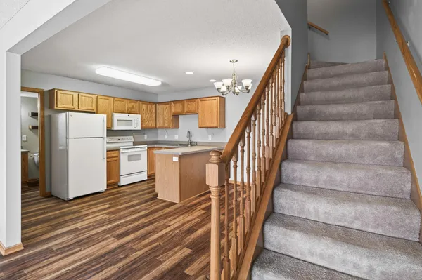 $227,400 | 874 Gannon Drive, Shakopee, MN 55379