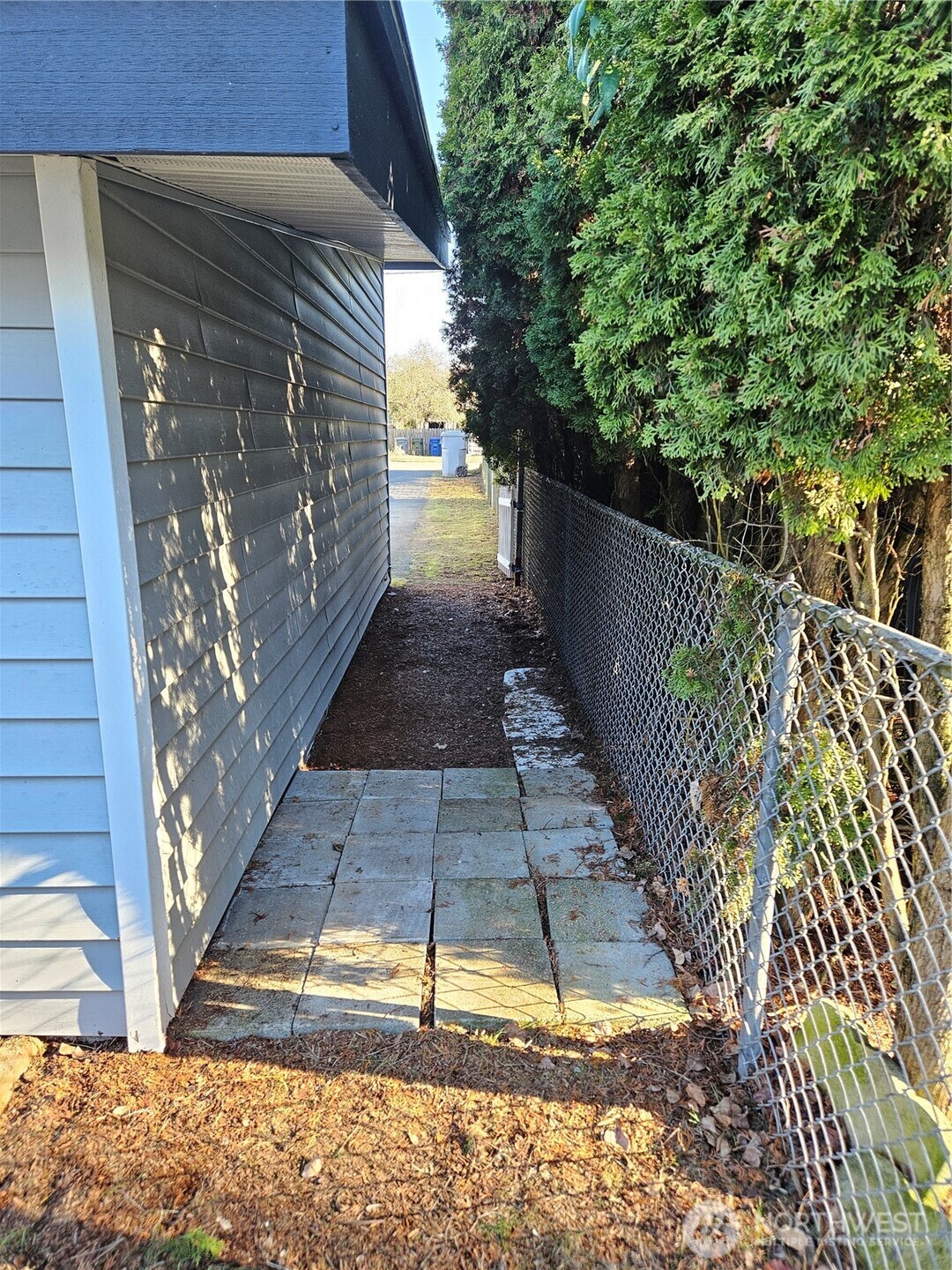 803 Dayton Avenue Northeast Renton, WA 98056 - Photo 19 of 31