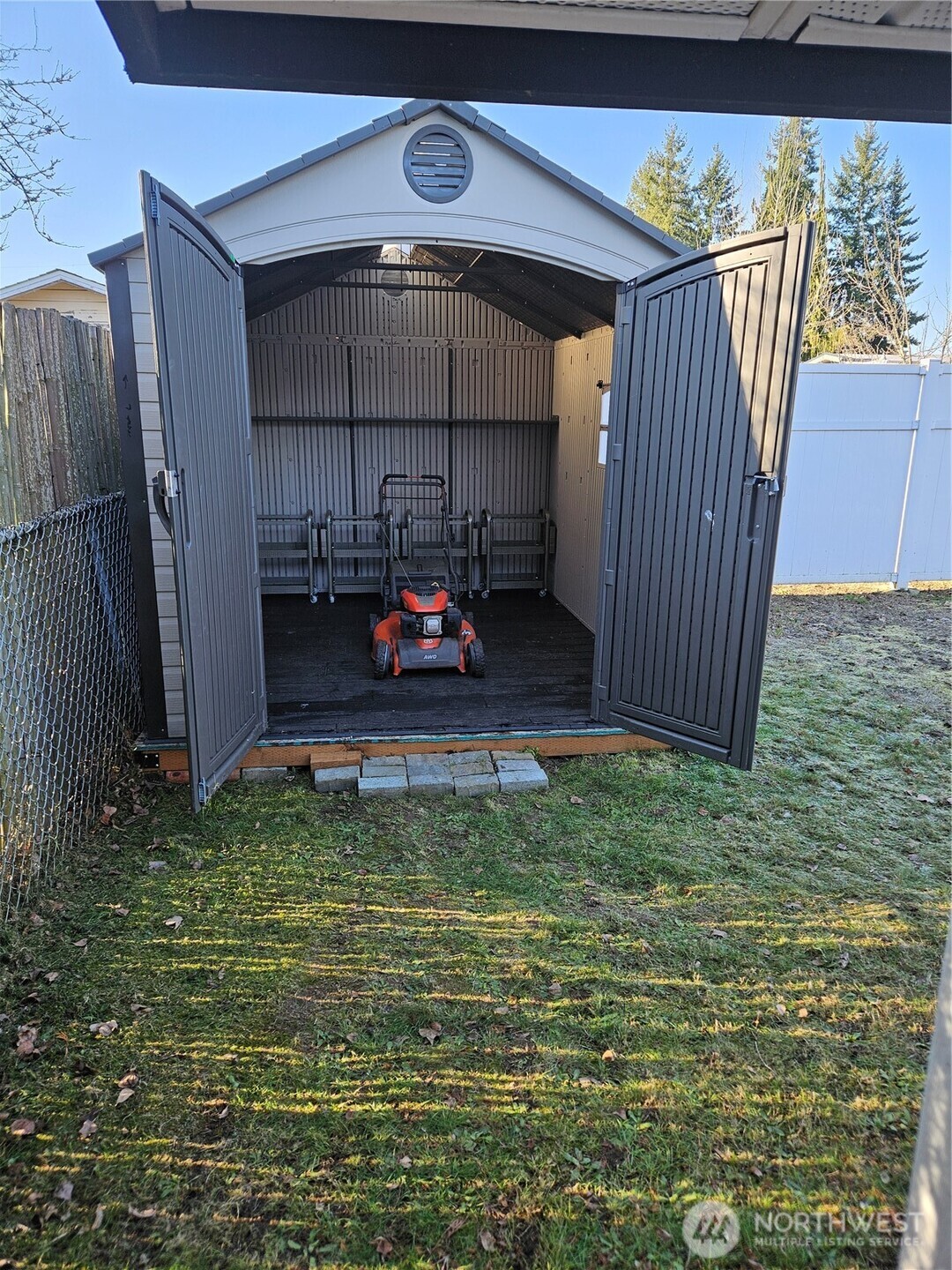 803 Dayton Avenue Northeast Renton, WA 98056 - Photo 20 of 31