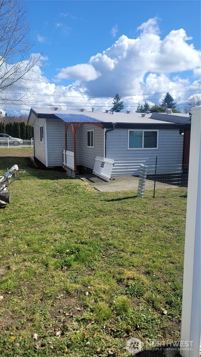 803 Dayton Avenue Northeast Renton, WA 98056 - Photo 24 of 31