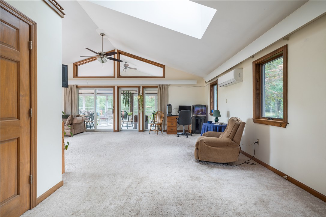 71 Beaver River Road Richmond, RI 02892 - Photo 4 of 50 great room