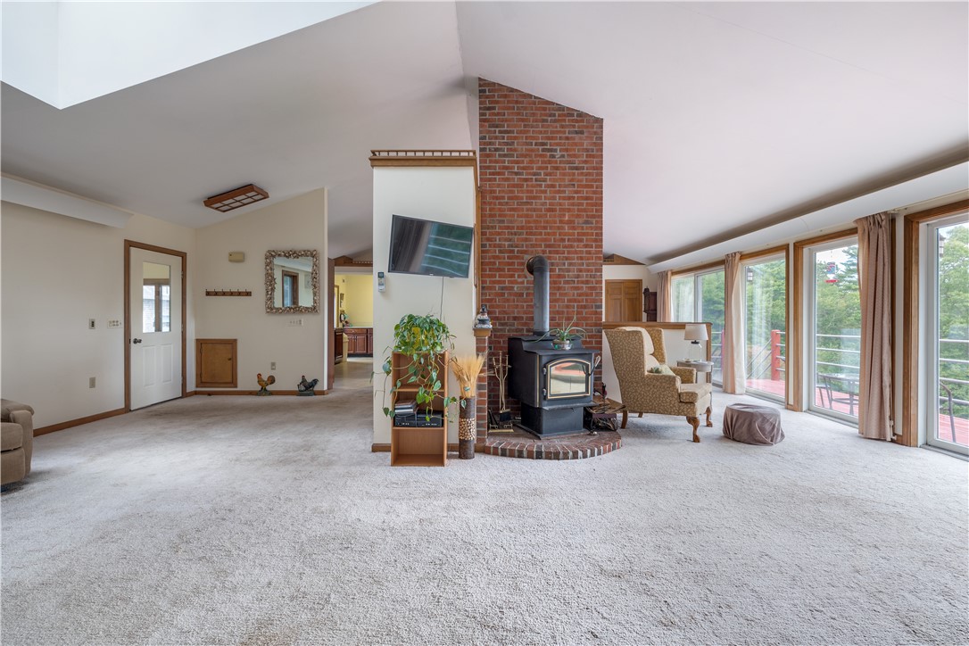 71 Beaver River Road Richmond, RI 02892 - Photo 9 of 50 great room