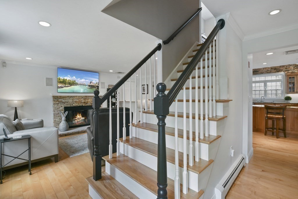 5 Francis Road Hopedale, MA 01747 - Photo 7 of 41 Gallery Image 7