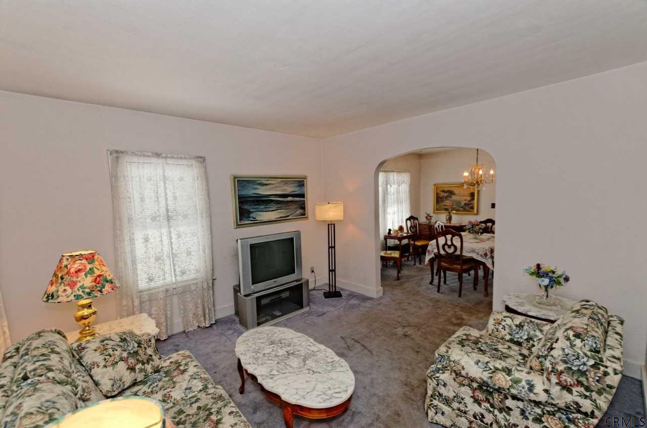 30 Osborne Road Colonie, NY 12205 - Photo 3 of 25 Photo 3