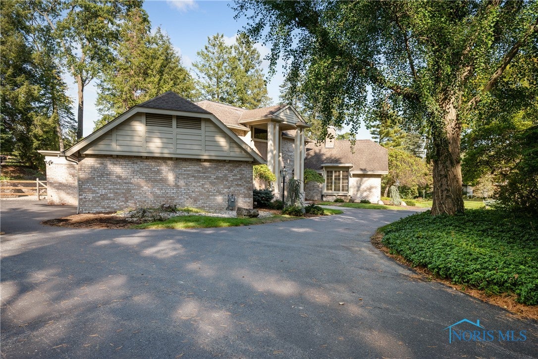 5532 Fox Hill Road Toledo, OH 43623 - Photo 3 of 50 Gallery Image 3