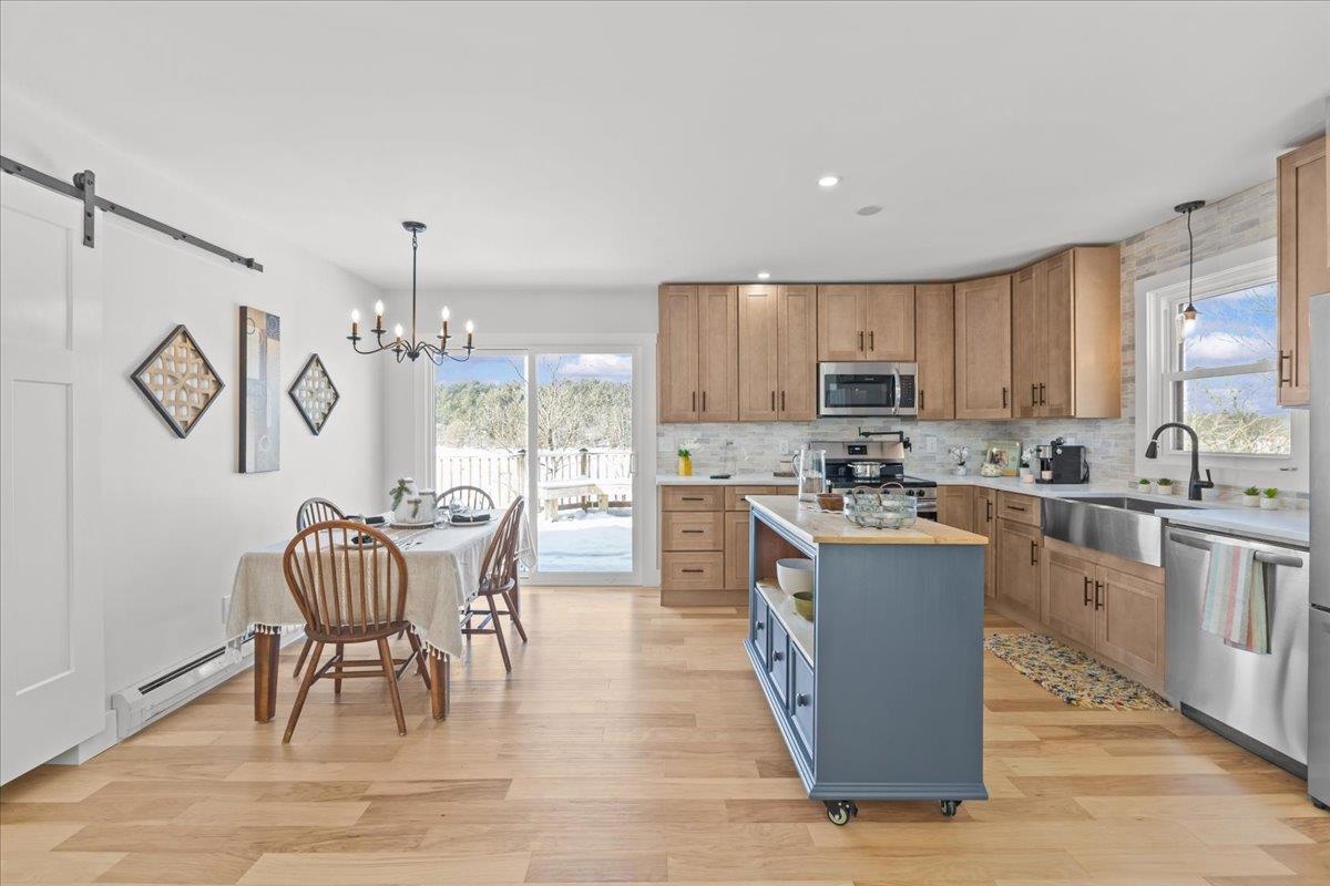 434 Browns River Road Essex, VT 05452 - Photo 11 of 39