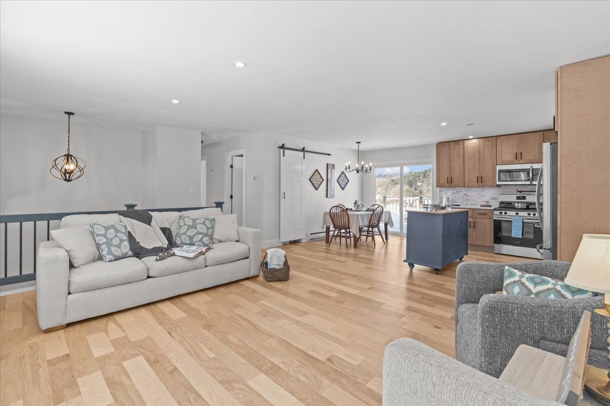 434 Browns River Road Essex, VT 05452 - Photo 9 of 39