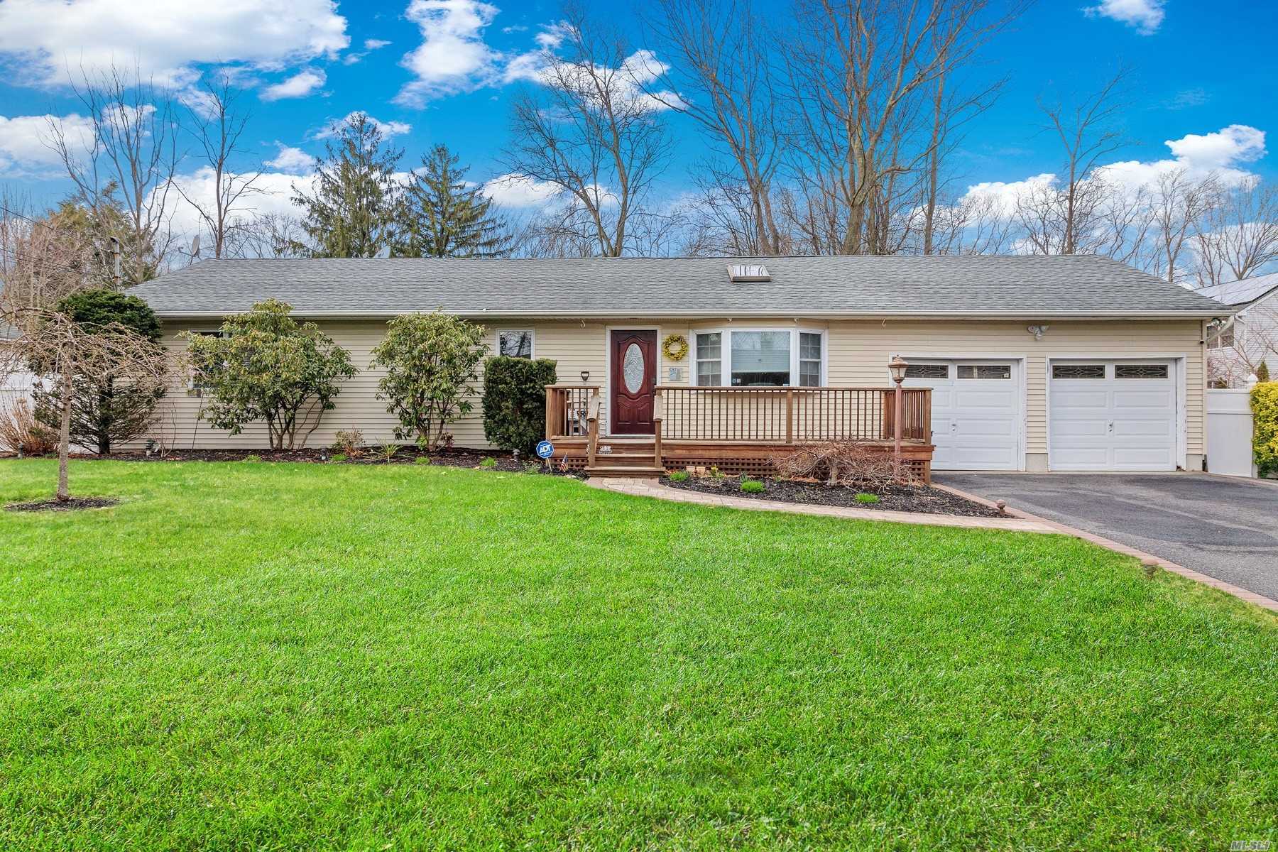 11 Dora Road Rocky Point, NY 11778 - Photo 1 of 1