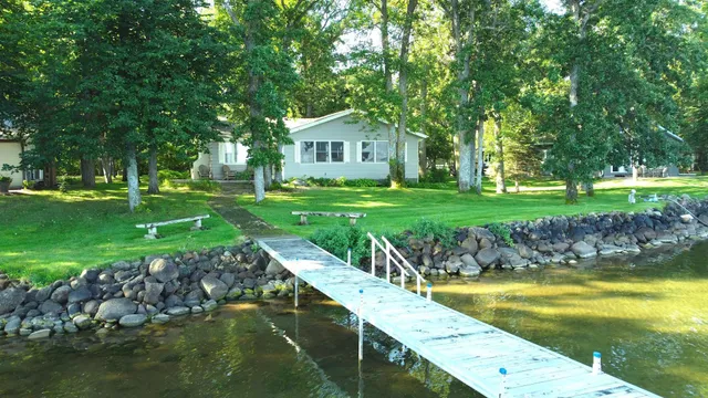 $979,000 | 38675 Wagon Trail Loop, Battle Lake, MN 56515