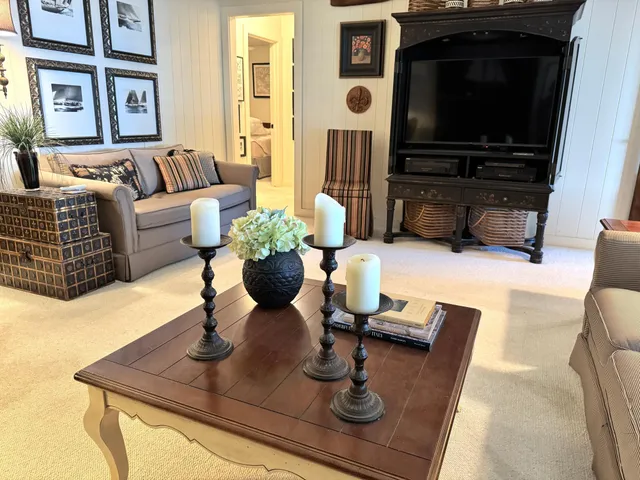 $979,000 | 38675 Wagon Trail Loop, Battle Lake, MN 56515