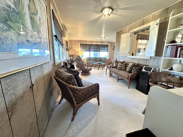 $979,000 | 38675 Wagon Trail Loop, Battle Lake, MN 56515