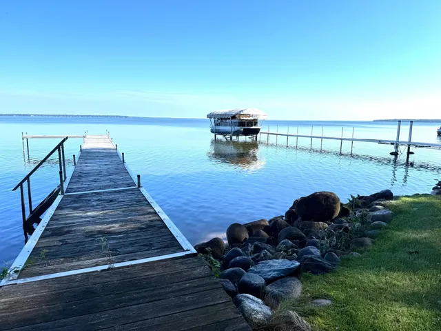 $979,000 | 38675 Wagon Trail Loop, Battle Lake, MN 56515