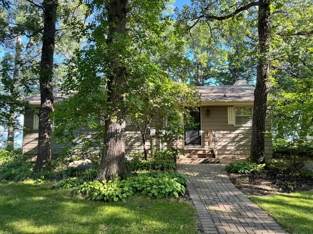 $979,000 | 38675 Wagon Trail Loop, Battle Lake, MN 56515