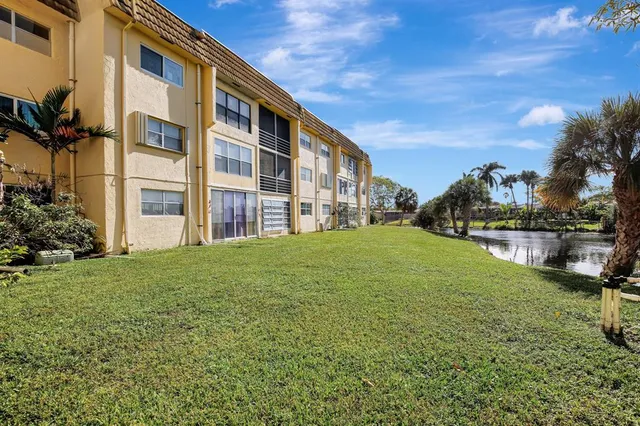 a city view with outdoor seating and city view