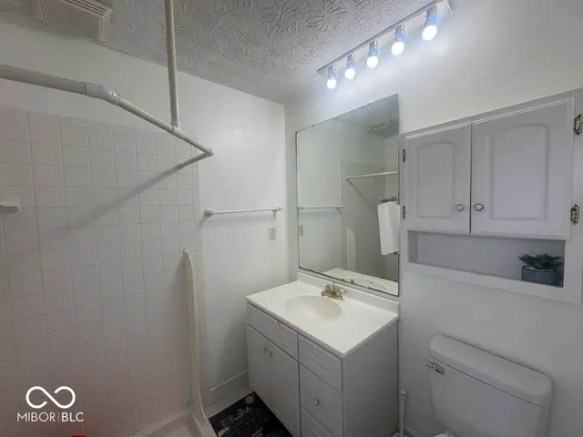 $1,700 | 8250 Union Street, Indianapolis, IN 46227