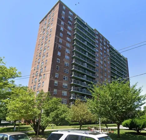 $249,900 | 1935 Shore Parkway, Unit 7B | Gravesend