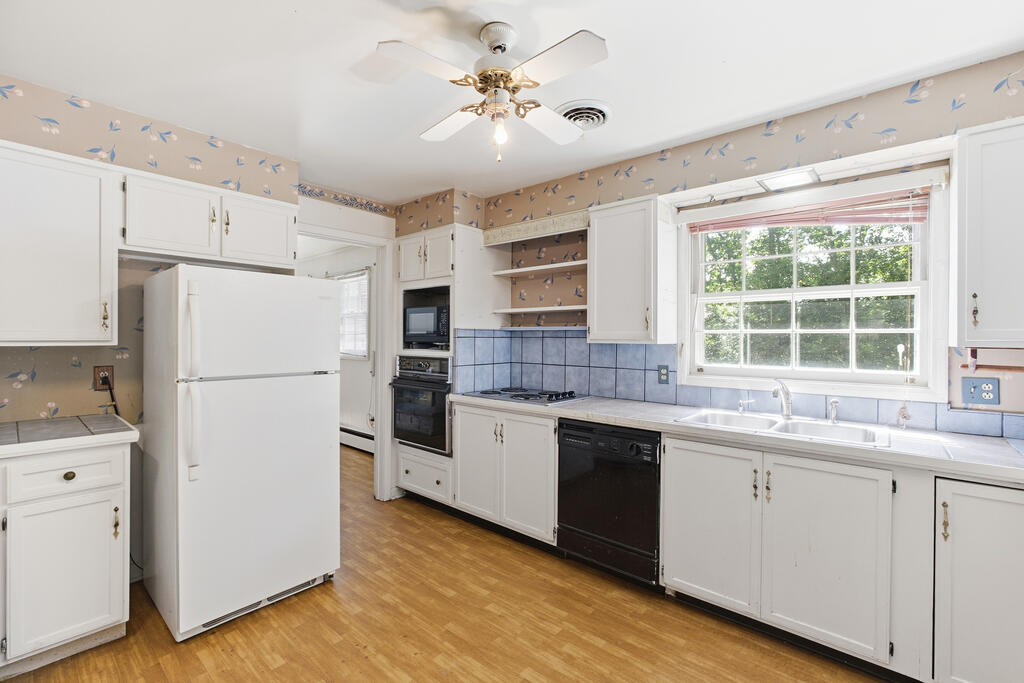 112 Wright Road Beckley, WV 25801 - Photo 10 of 25 Gallery Image 10