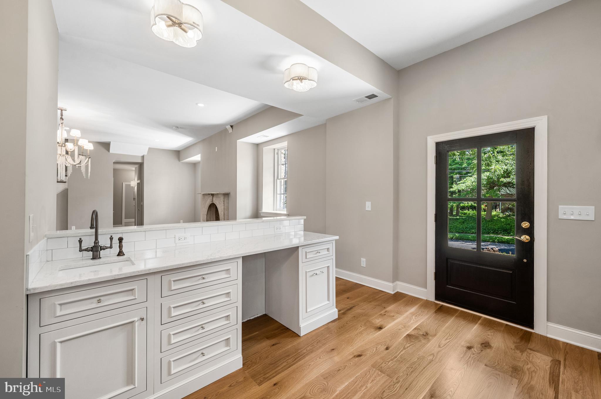 418 South Valley Forge Road Devon, PA 19333 - Photo 12 of 49 Wet Bar