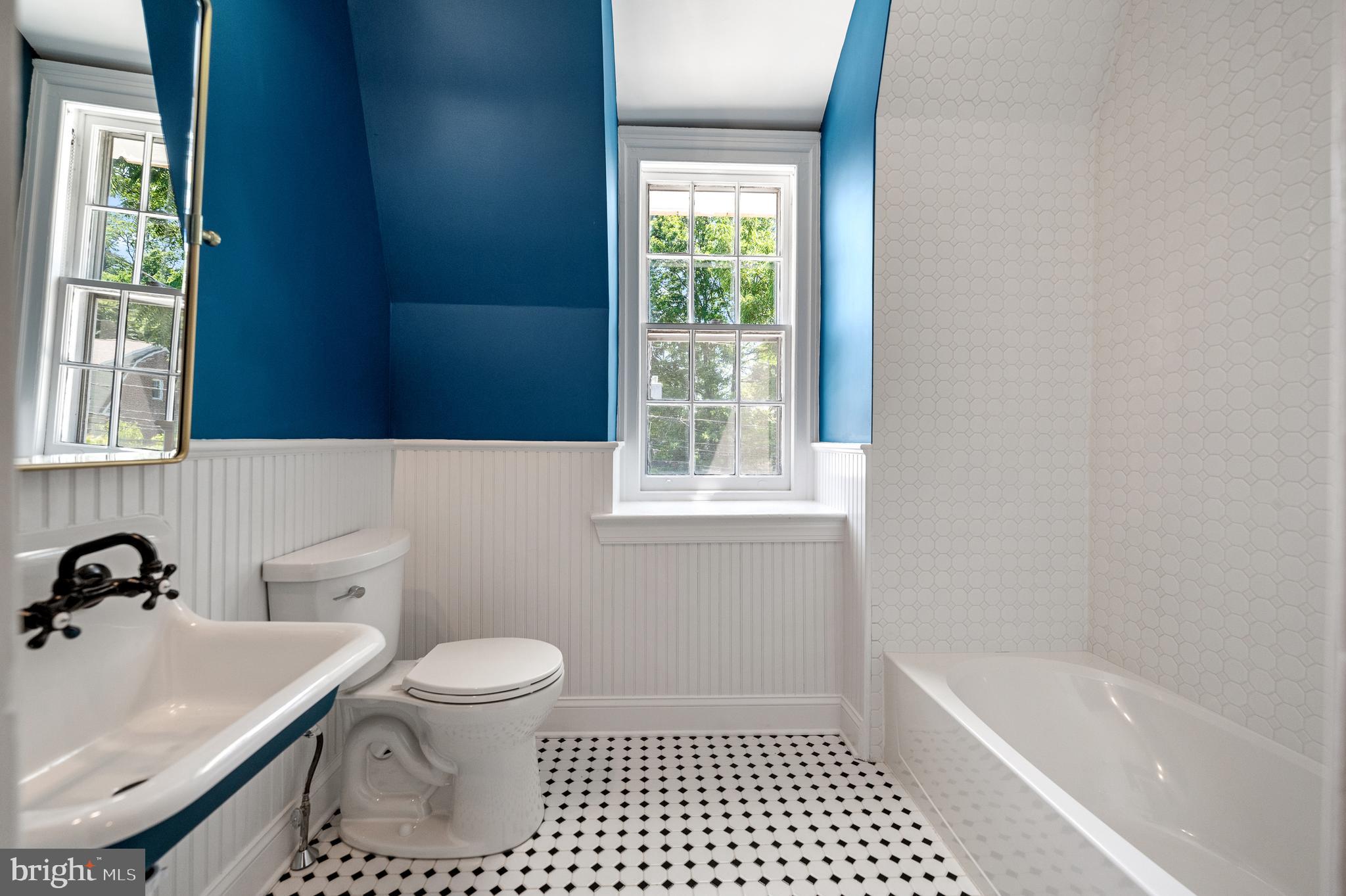 418 South Valley Forge Road Devon, PA 19333 - Photo 42 of 49 Bathroom #3