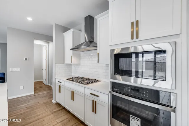 $679,000 | 17635 West Red Fox Road, Surprise, AZ 85387