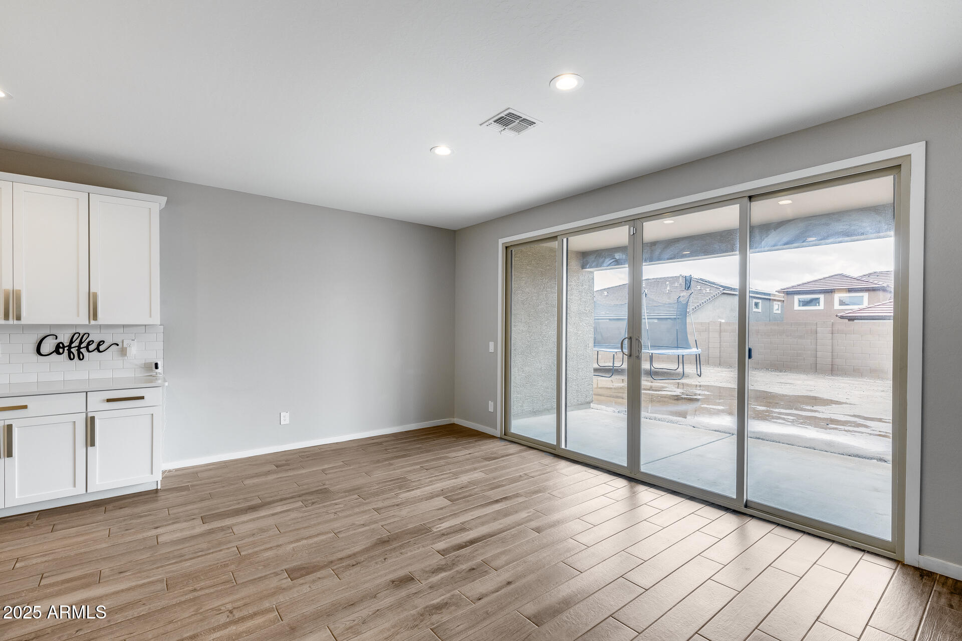 17635 West Red Fox Road Surprise, AZ 85387 - Photo 22 of 59 28