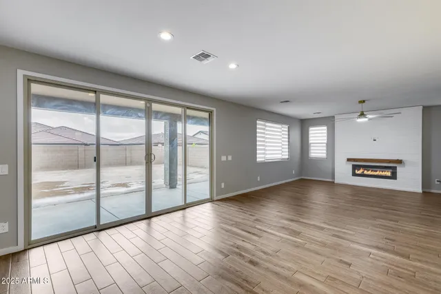 $679,000 | 17635 West Red Fox Road, Surprise, AZ 85387