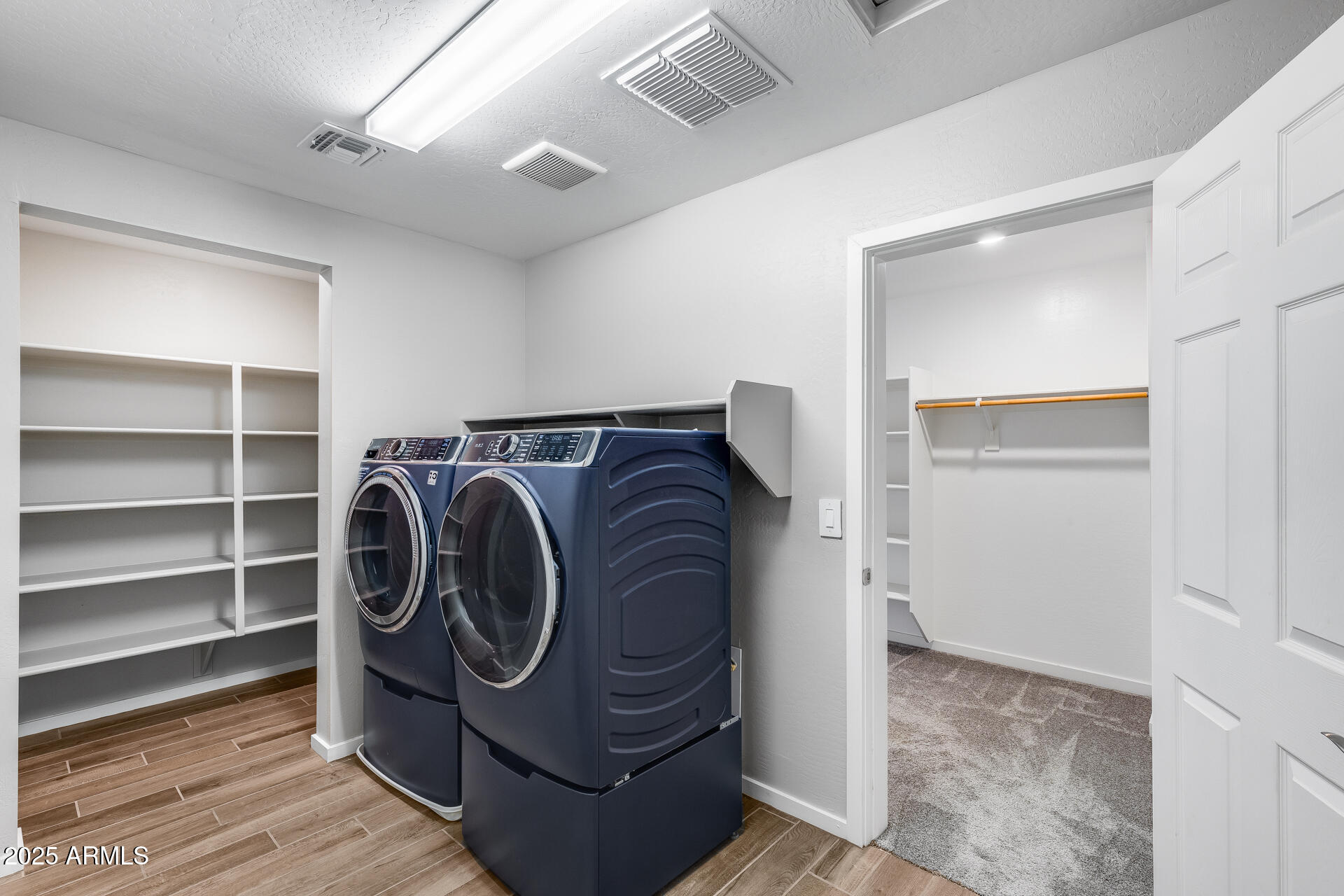 17635 West Red Fox Road Surprise, AZ 85387 - Photo 30 of 59 44