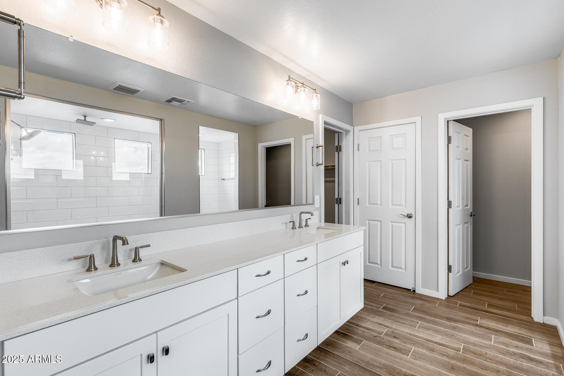 17635 West Red Fox Road Surprise, AZ 85387 - Photo 34 of 59 51