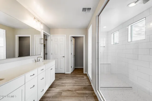 $679,000 | 17635 West Red Fox Road, Surprise, AZ 85387