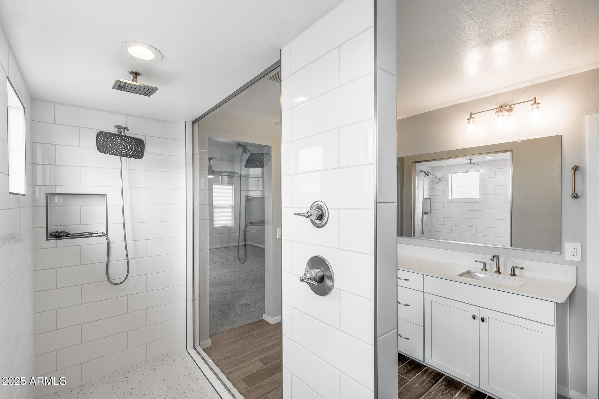 17635 West Red Fox Road Surprise, AZ 85387 - Photo 37 of 59 54