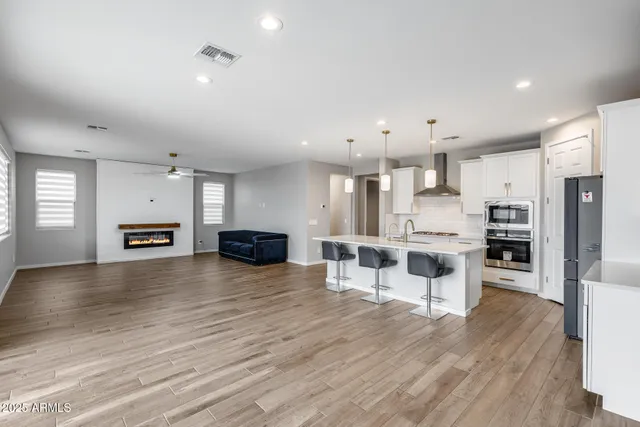 $679,000 | 17635 West Red Fox Road, Surprise, AZ 85387