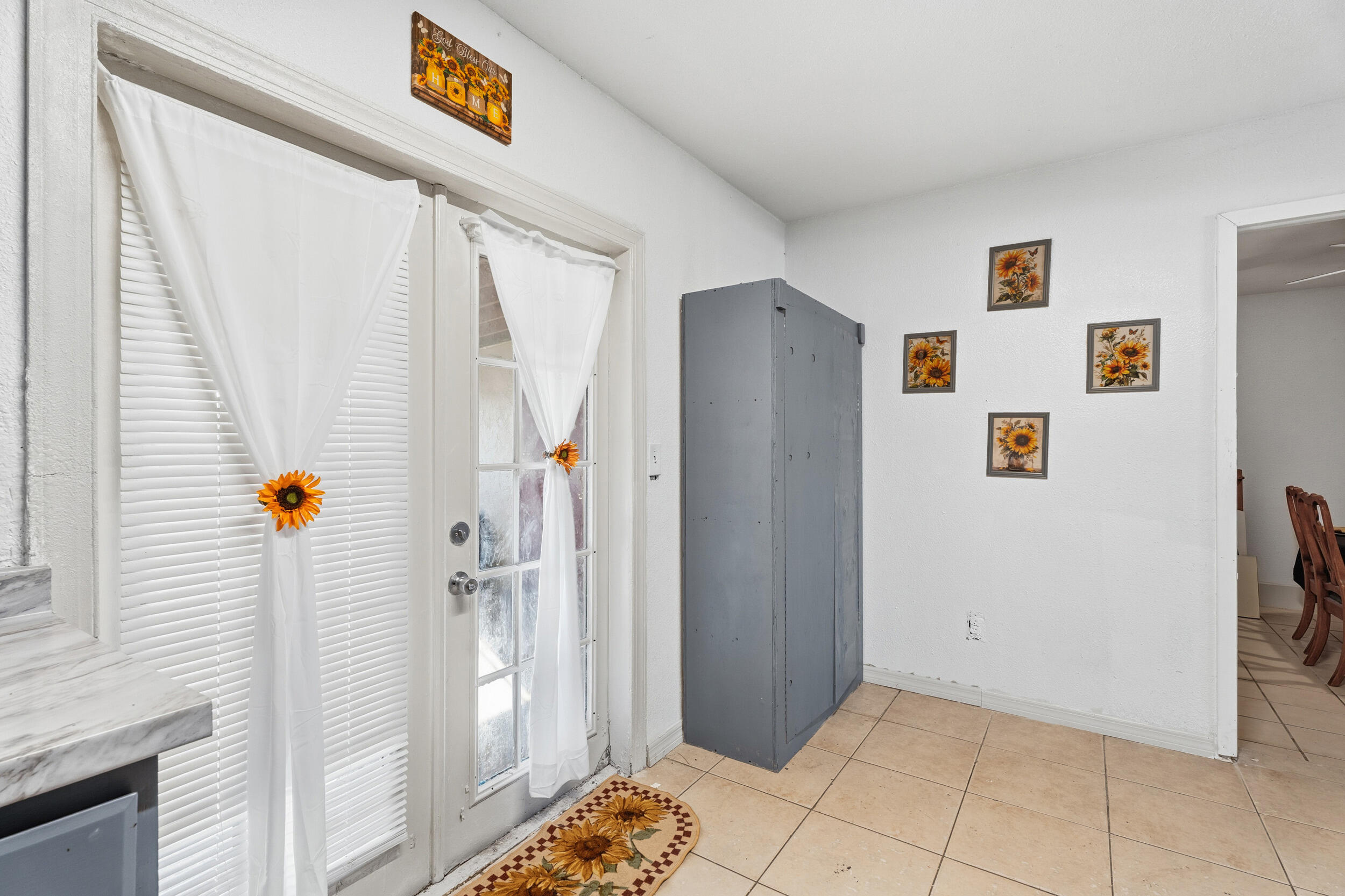 244 Southwest Cherryhill Road Port St. Lucie, FL 34953 - Photo 13 of 39 26_smg06484