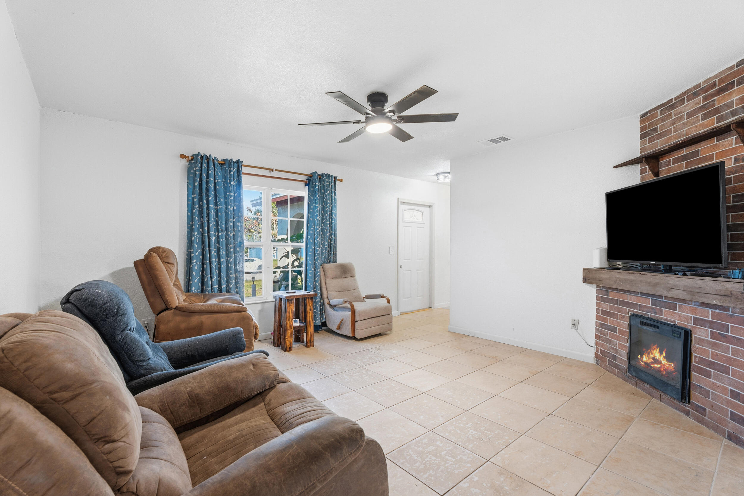 244 Southwest Cherryhill Road Port St. Lucie, FL 34953 - Photo 7 of 39 22_smg06464